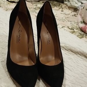 VERO CUOIO BLACK FELT SHOES NWOT